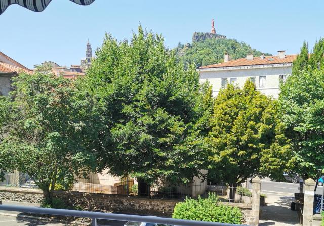 Chambre privée dans appart partagé, centre ville, avec vue sur les monuments