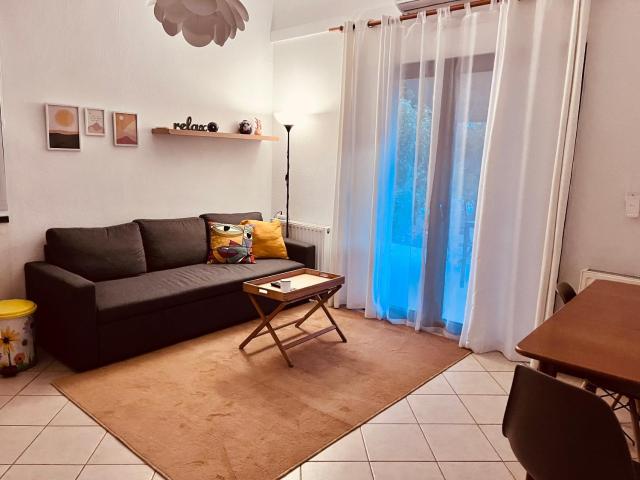 Sunny - comfy apartment with parking