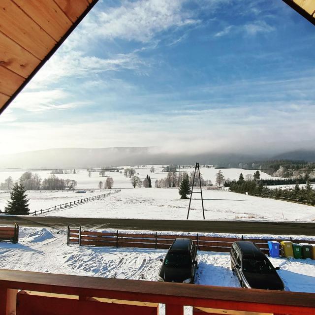 Osada Orlica klimatyczne domki z widokiem na góry i termalnym SPA sauna jacuzzi 4 km od Zieleniec Ski Arena