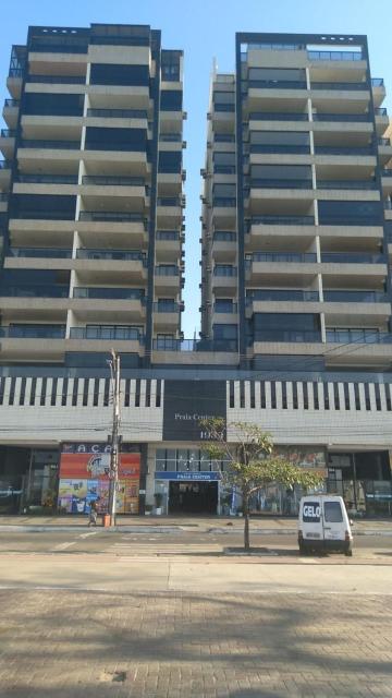 apartamento em edifício de frente para o mar na praia do morro Guarapari