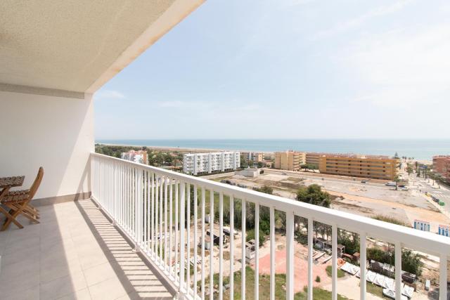 Global Properties, Apartamento con terraza y vistas al mar