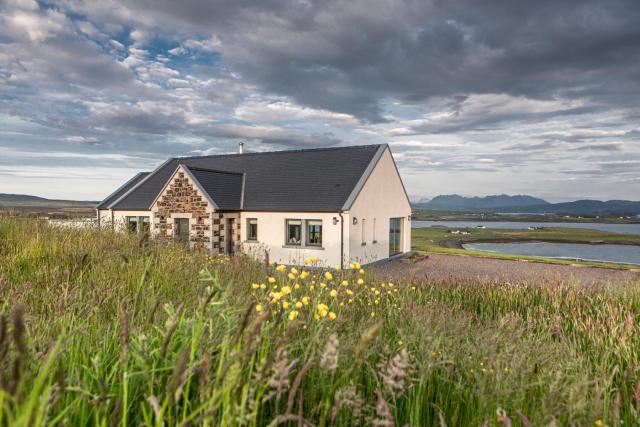 Captain's Rest with Hot Tub and Sauna