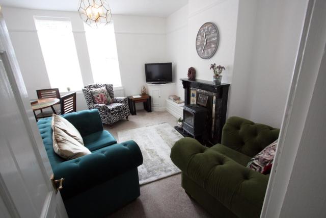 Lymm Village Apartment