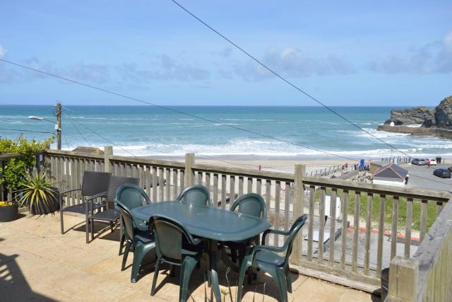 Sea Spray - Pet Friendly Self Catering Holidays Portreath, Cornwall