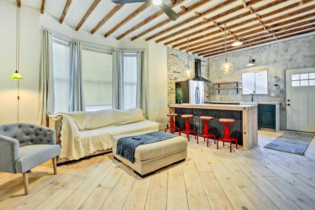 Stylish Newark Home with Deck Less Than 14 Mi to NYC!