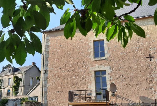 Loire Valley village centre apartment chezANIA