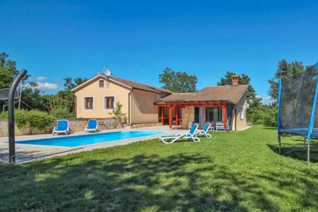 Villa Simac With Pool and Whirlpool - Happy Rentals