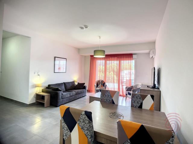 Appartement F2 PMR, climatisé, avec terrasse et parking privé, au cœur de Lamalou-les-Bains - FR-1-451-194