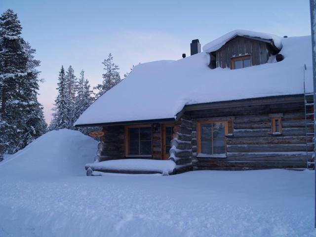 Far And Away Cabin