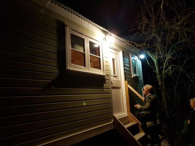 Waterside Shepherds Hut