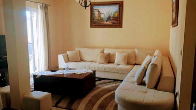 Cleopatras house corfu center apartment