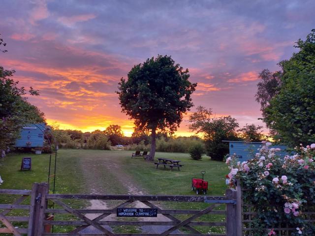 Hopgarden Glamping Luxury Shepherds Huts