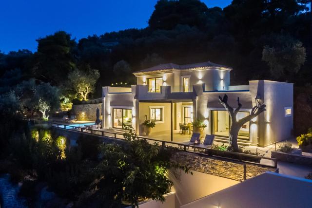 Villa Antigone Luxury Retreat