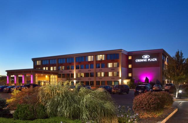 Crowne Plaza Boston - Woburn, an IHG Hotel