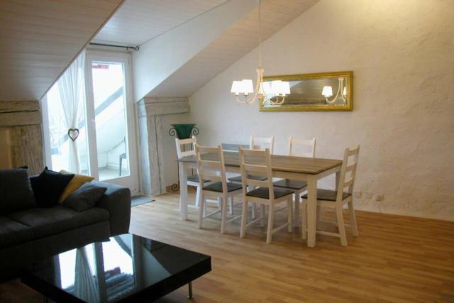 Joline private guest apartment downtown Nidau