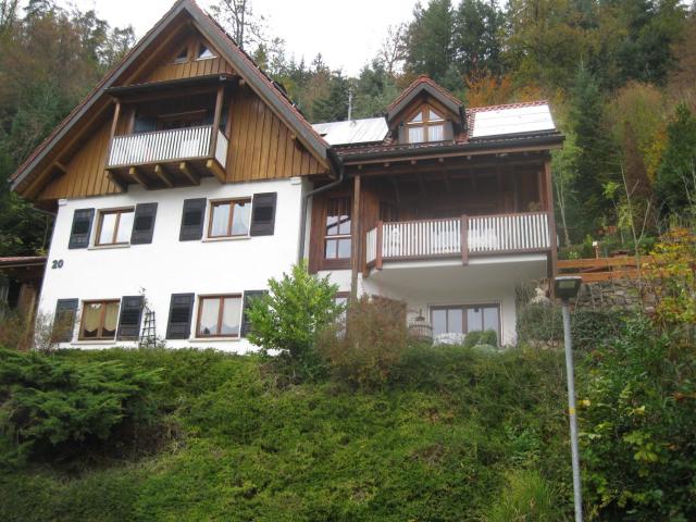 Urlaub mit Blick auf Schiltachs Fachwerkhäuser