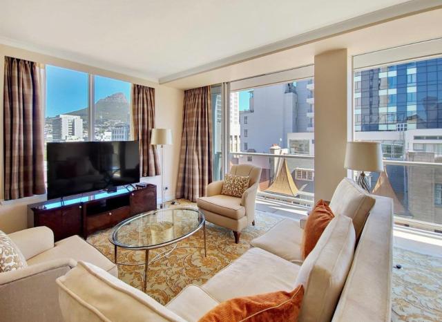 Taj Hotel Cape Town - Taj Residence suite ,let out privately