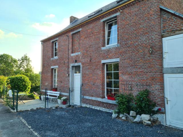 Maison de campagne avec superbe vue panoramique!