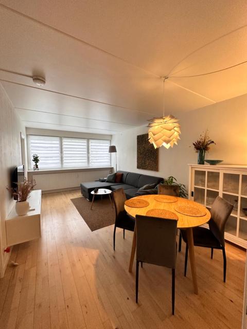 Privat one bedroom apartment with free parking