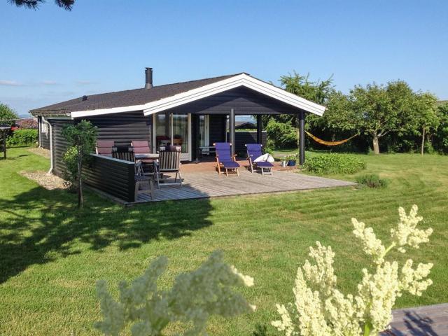 Holiday Home Bibi - 200m from the sea in Funen by Interhome