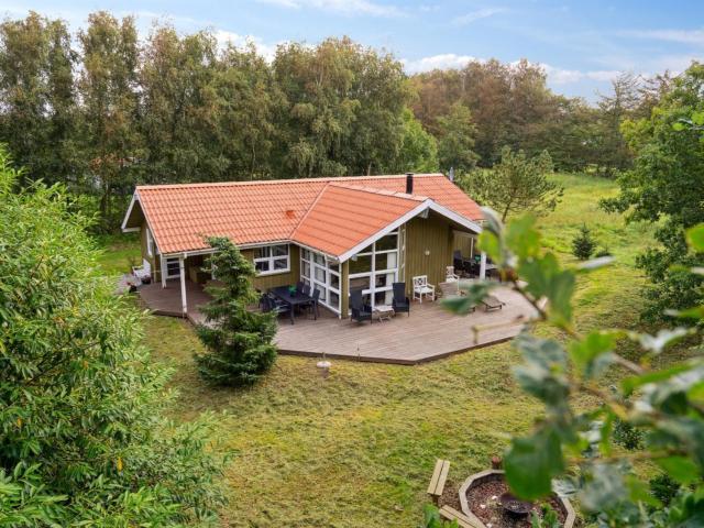 Holiday Home Karitte - 5km from the sea in NW Jutland by Interhome