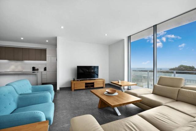 Luxury Apartment Caves Beach 4 Bed