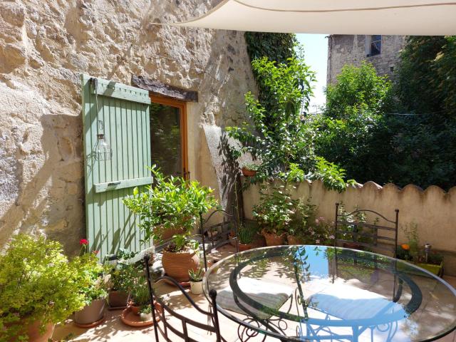 17th Century town house in Forcalquier centre