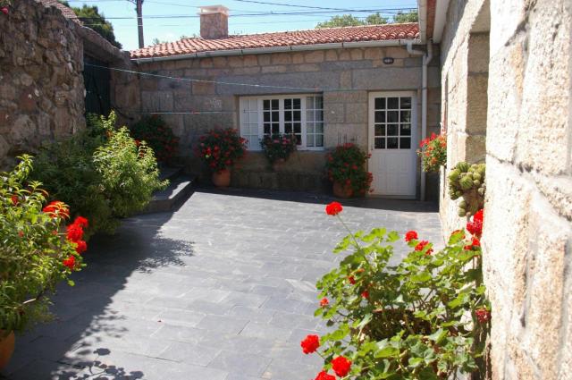 Vivienda tradicional con jardín y patio interior