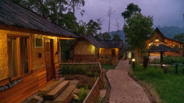 Kampung Bareto Cottage And Resto