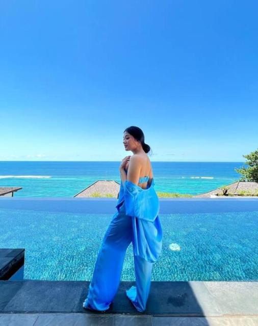 Nusa dua Cliff front luxury olala-private beach