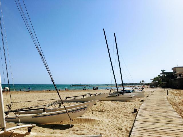 Piso vacacional con piscina en Benicassim