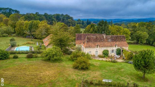 Gîte de l'Ane Papillon-3 chb- piscine-jardin