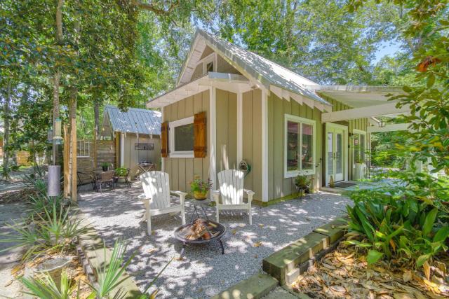 Historic Biloxi Bay Cottage with Beautiful View