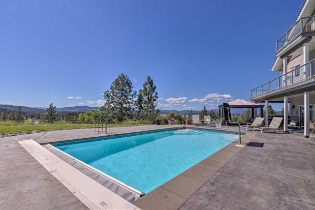 Secluded Home with Pool about 14 Mi to Coeur dAlene!