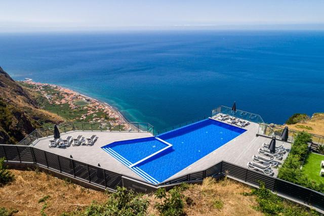 OurMadeira - Sunset Cliff Villas, contemporary