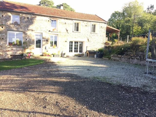 Moulin de la Ville Chamblon en Pleine nature parmi les chevaux proche château thierry