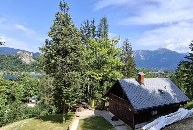 Panoramic Forest Chalet Bled Lake and Castle View