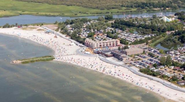 Appartement Makkum aan het strand