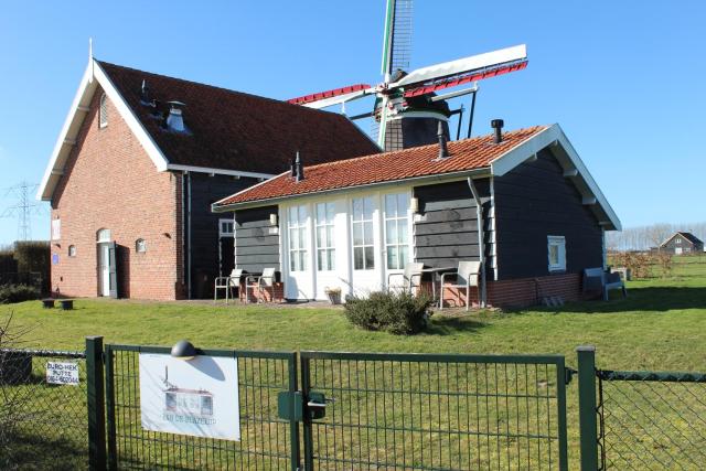 Bij de molen slapen , rustig en landelijk