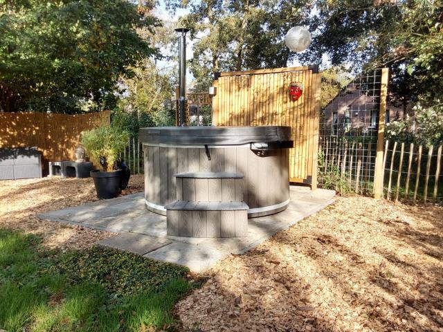 Rumah Senang Wellness met hottub en tuin