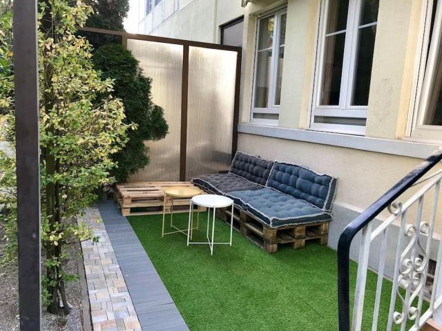 Appart’ Wifi & Netflix avec terrasse privative :)