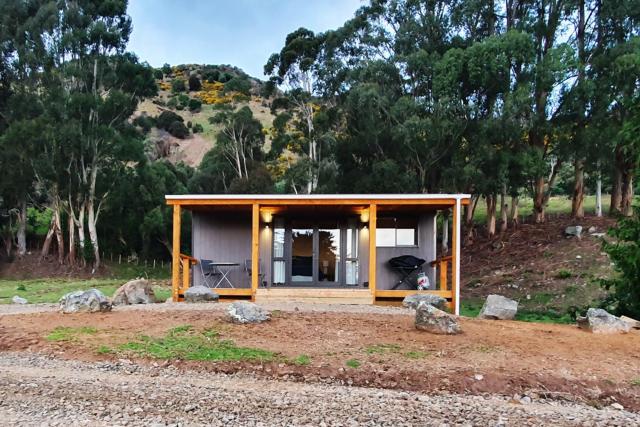 Glenwood Akaroa Bush Retreat - Totara Hut