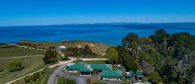 Tango10 Accommodation - Best views in Hawke's Bay