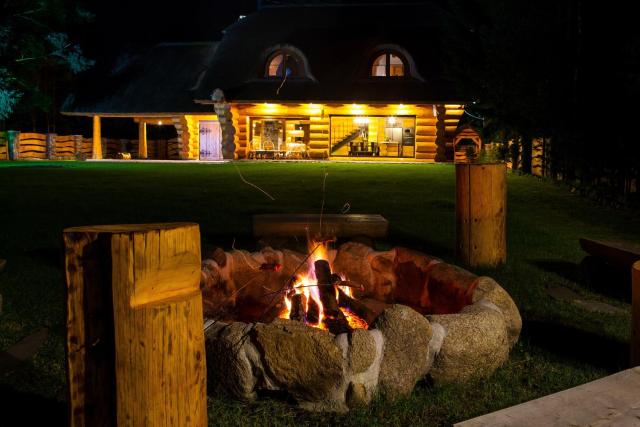 SASKI ZAKĄTEK, WAKACJE W BAJKOWYM DOMKU!!! MAZURY, SAUNA, JEZiORO, POMOST,