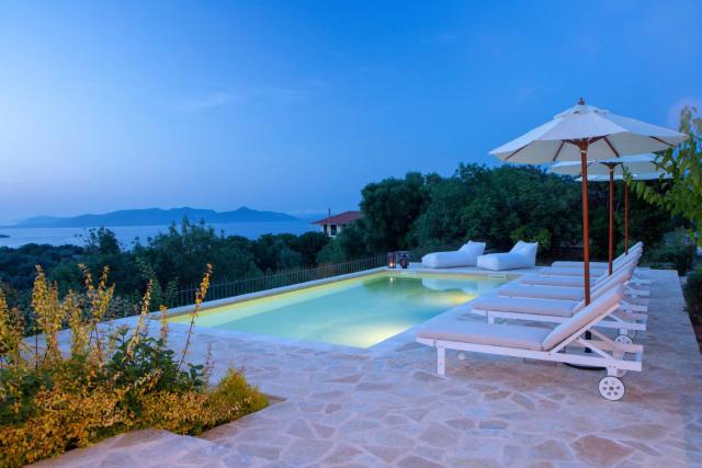 Serene villa Meganisi - Seaview & Exclusive Pool