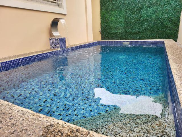 Luxury 3BR Villa w Plunge Pool near SM Batangas City- Instagram-Worthy!