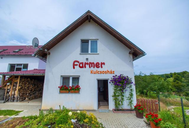 Casa de la Fermă Corund - Farmer Kulcsosház Korond