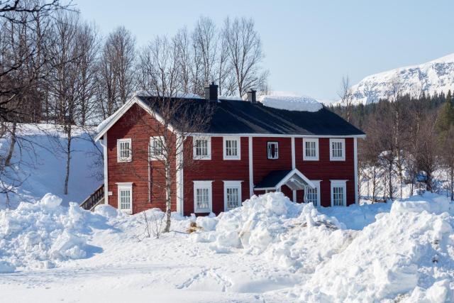 Lullens Stugby - Lägenhetshuset 6-9