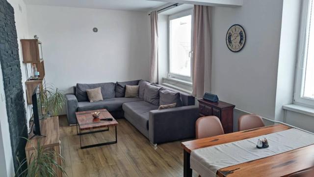 Moderný apartmán s krbom a klimatizáciou