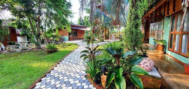 Baan Suan Taboon Homestay